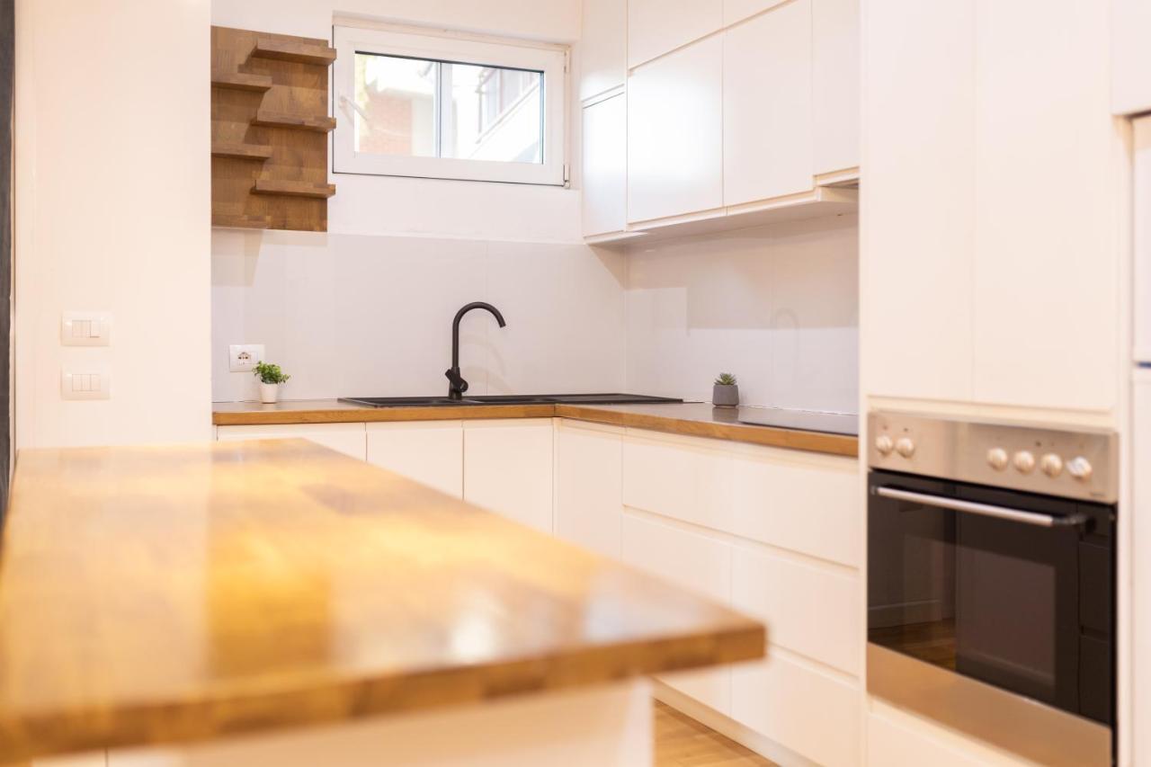 Exclusive 2 Bedrooms Apartment Tirana Eksteriør billede