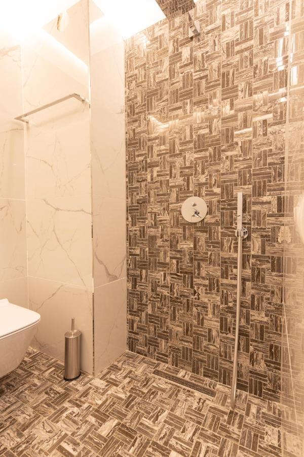 Exclusive 2 Bedrooms Apartment Tirana Eksteriør billede
